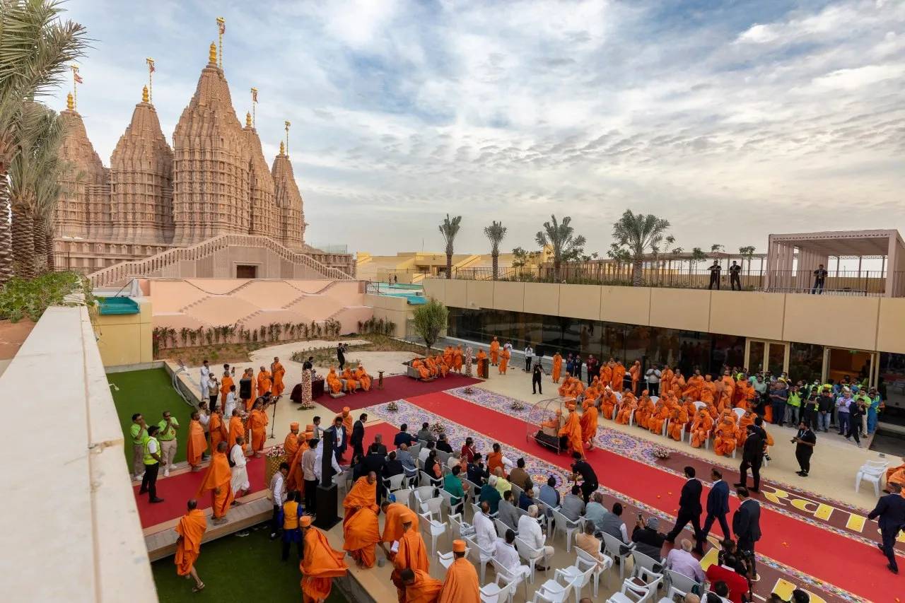 PM Modi Expresses Gratitude to UAE President for Support Ahead of BAPS Mandir Inauguration