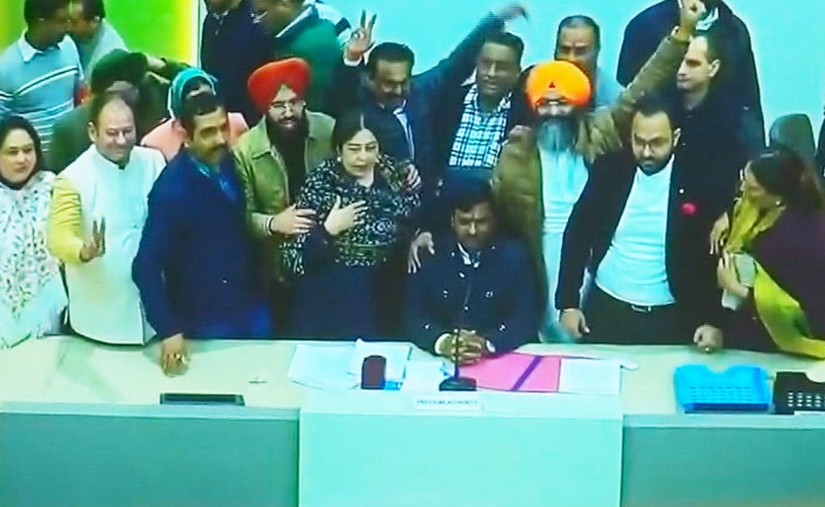 Supreme Court Orders Handover of Ballot Papers in Chandigarh Mayor Election Controversy